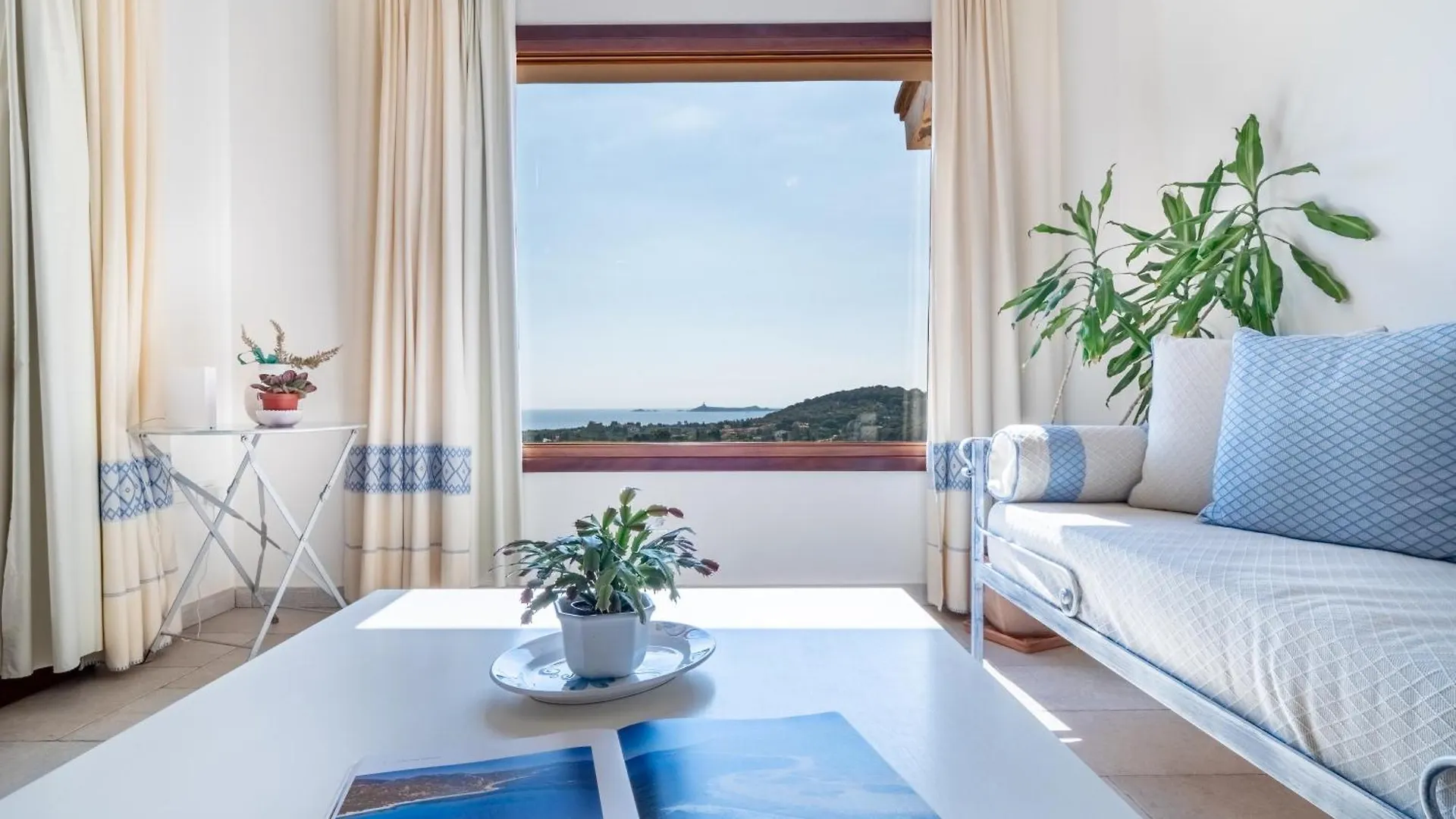 Ollastu Apartments Villasimius