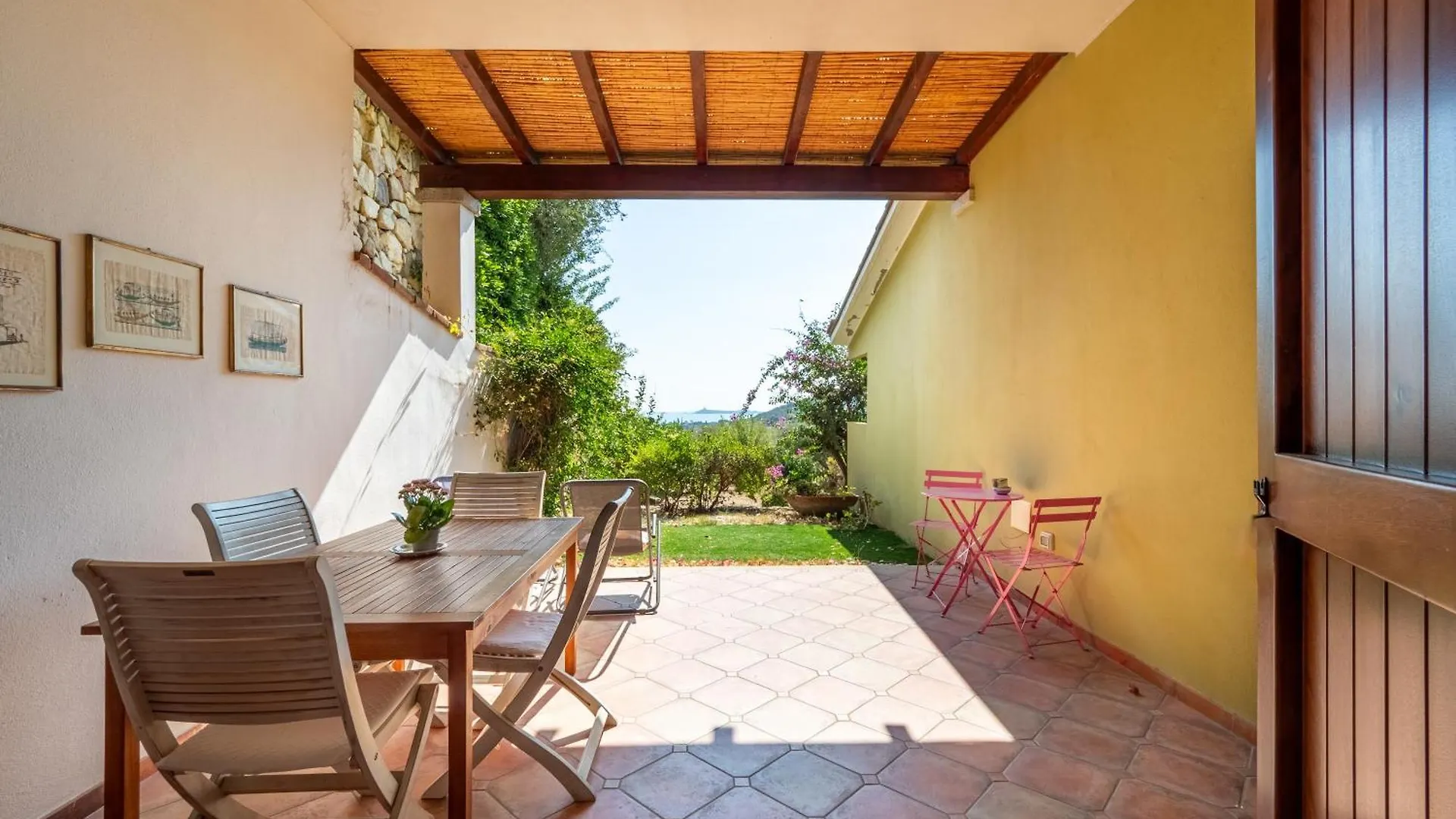 Ollastu Apartments Villasimius