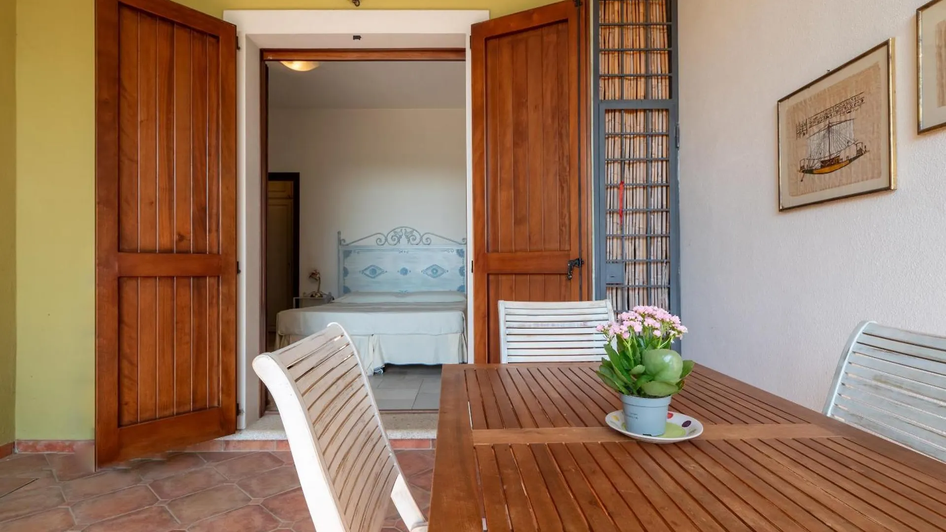 Ollastu Apartments Villasimius