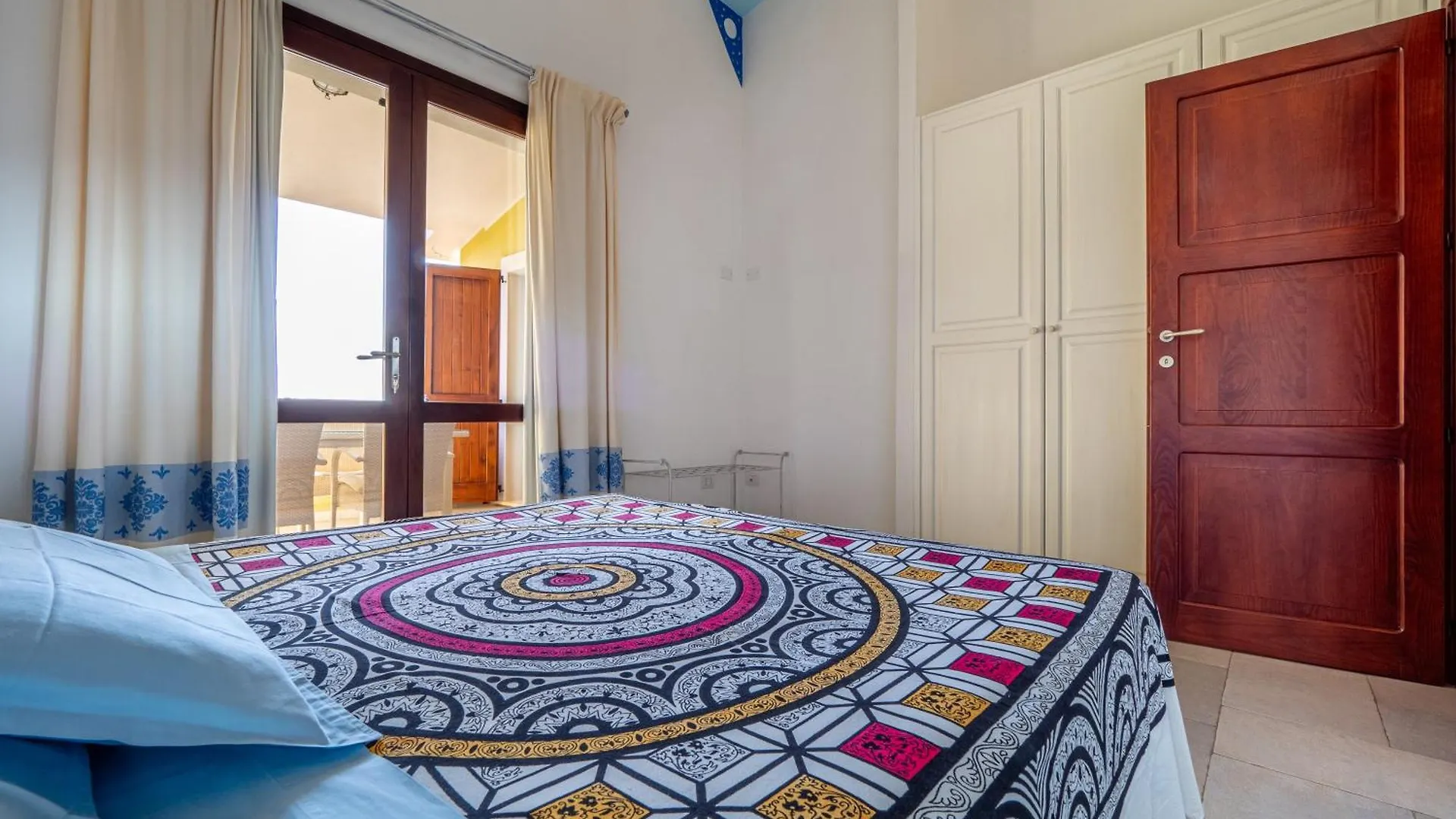 Ollastu Apartments Villasimius